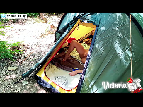 ❤️ Gefilmt op Kamera Passionéierte Rucksack Stranger an engem Zelt ☑ Fucking Video op lb.kenhdammy.top ❌️