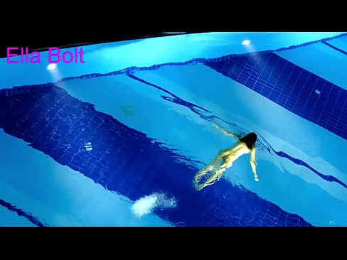❤️ Ech kann net ophalen ze kucken, jonk Blond gefaange schwammen plakeg am ELLA BOLT Resort Pool ☑ Fucking Video op lb.kenhdammy.top ❌️
